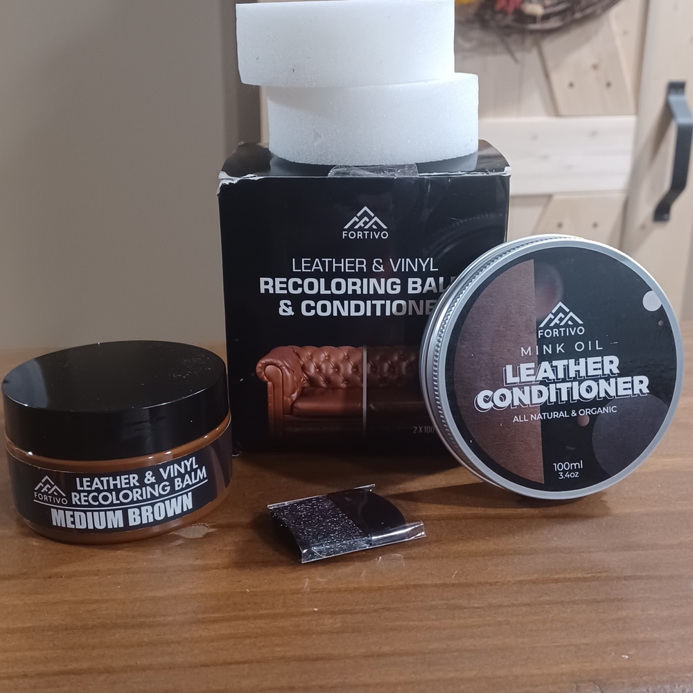Leather & Vinyl Recoloring Balm and Conditioner Set - Medium Brown
